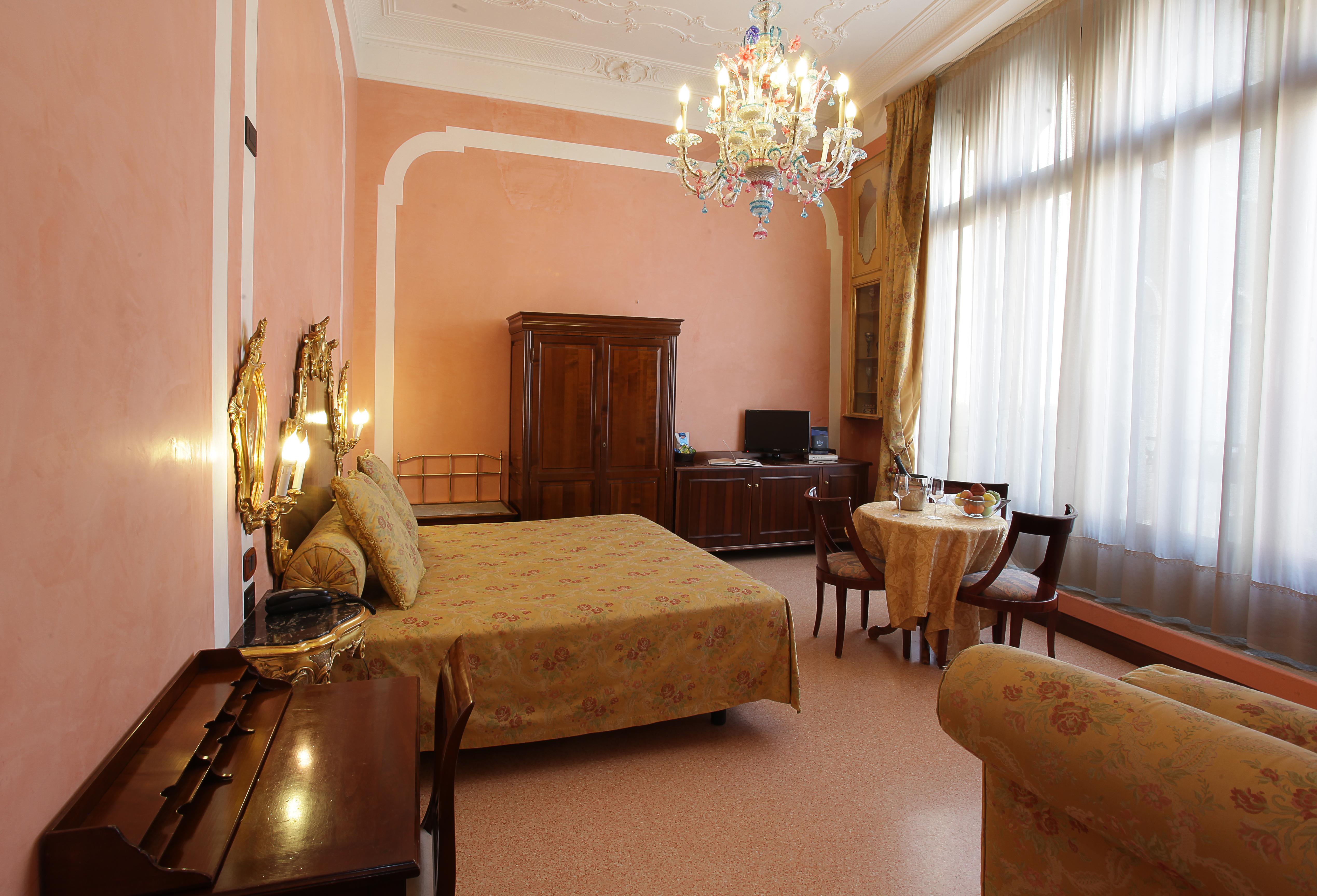 Hotel San Moise Венеция Экстерьер фото