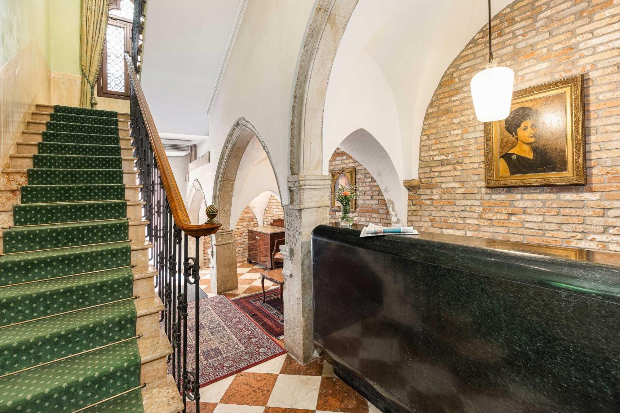 Hotel San Moise Венеция Экстерьер фото