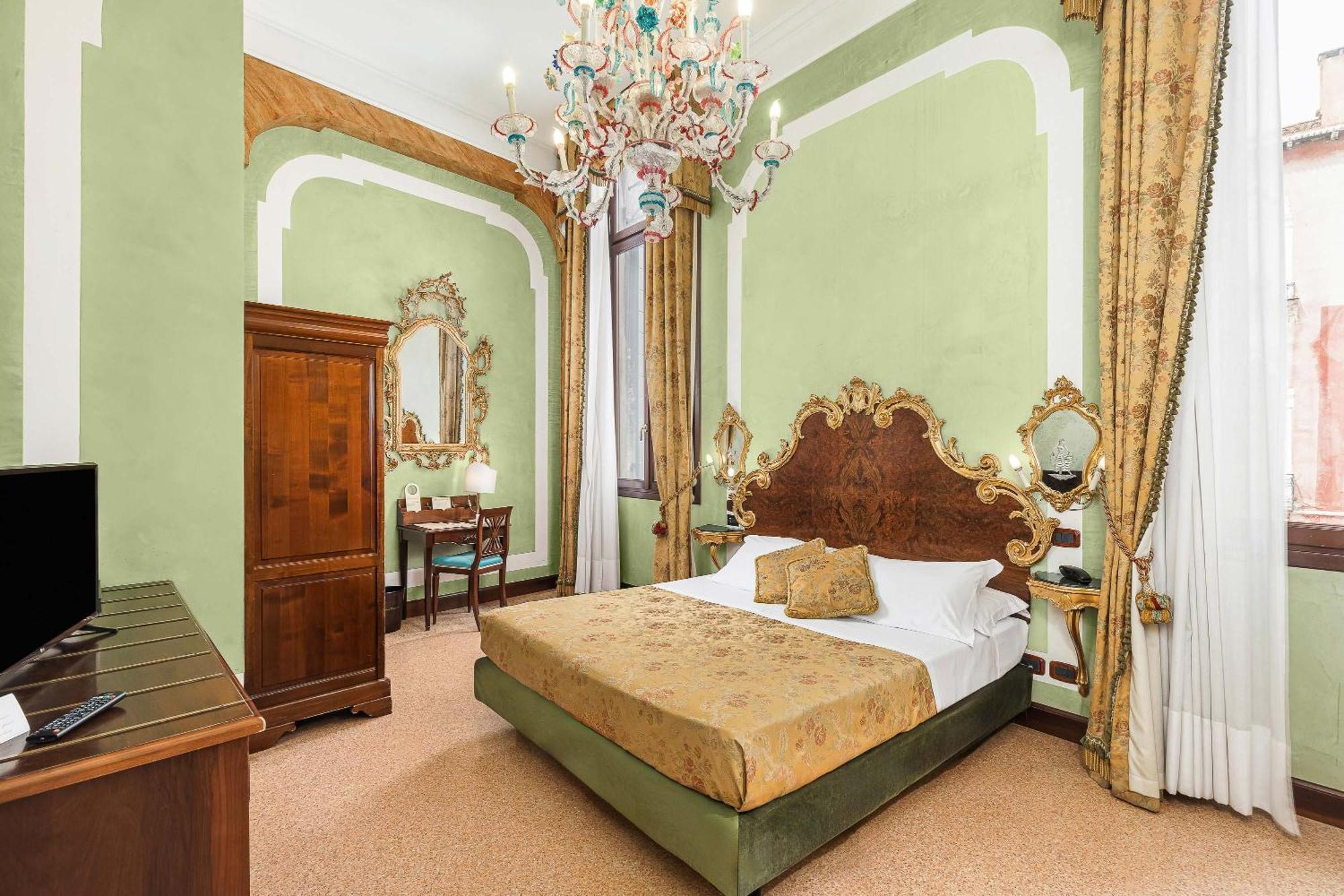 Hotel San Moise Венеция Экстерьер фото