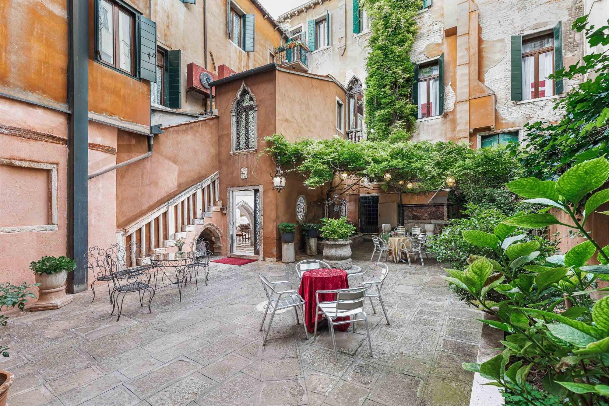 Hotel San Moise Венеция Экстерьер фото