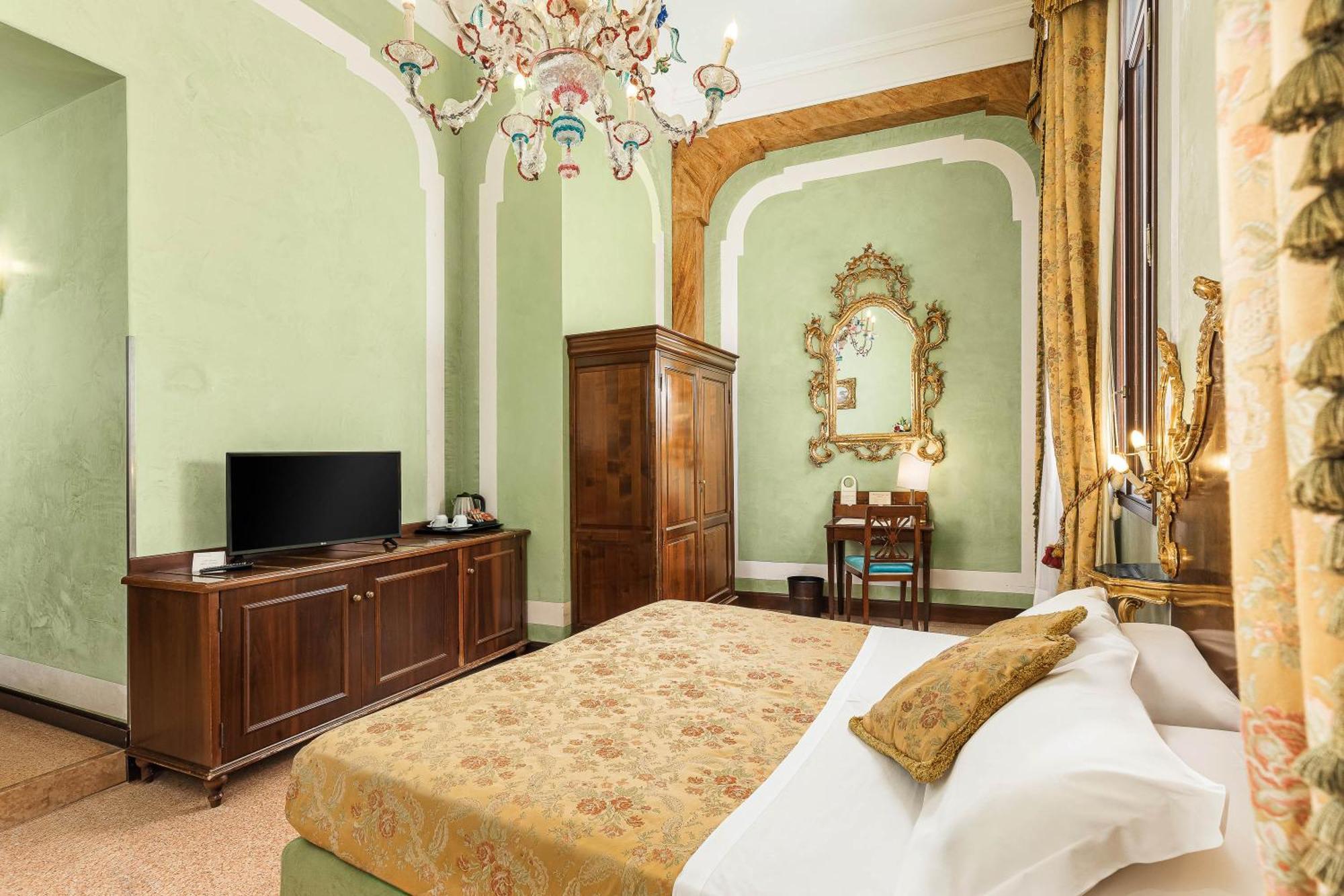 Hotel San Moise Венеция Экстерьер фото