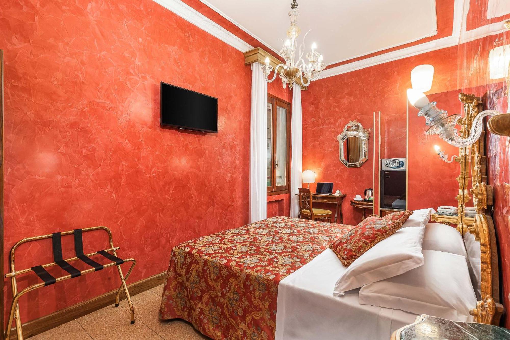 Hotel San Moise Венеция Экстерьер фото
