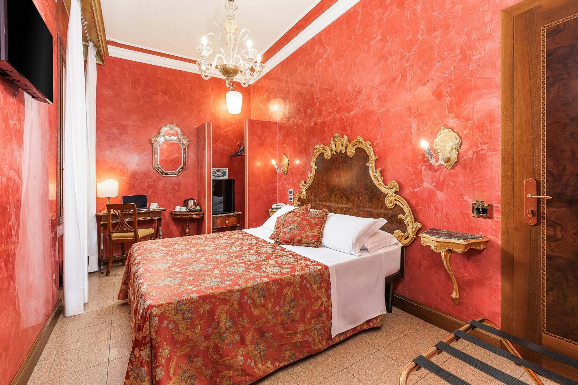 Hotel San Moise Венеция Экстерьер фото
