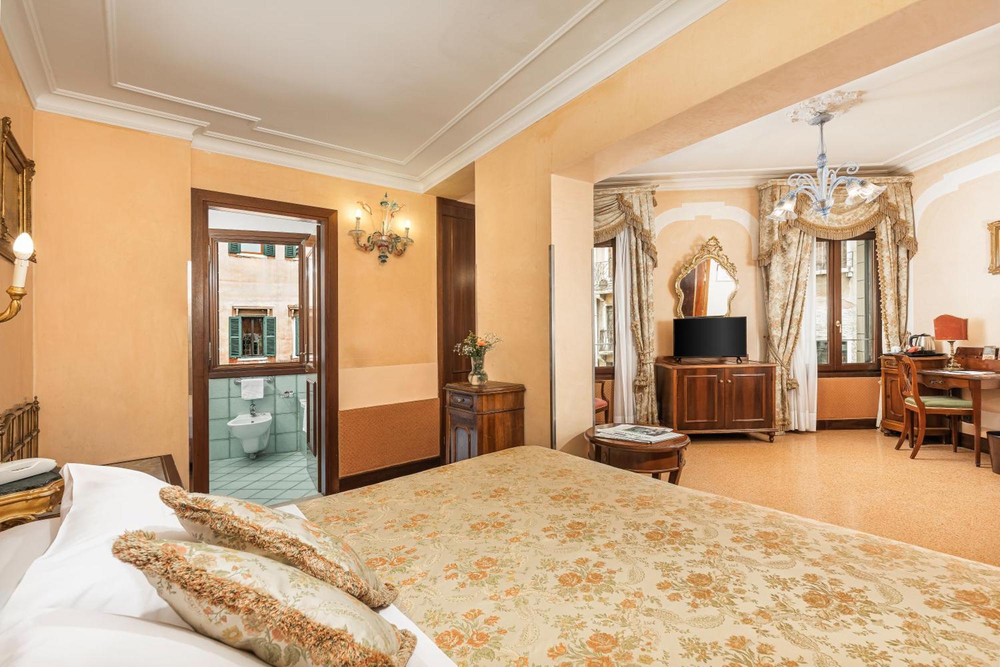 Hotel San Moise Венеция Экстерьер фото