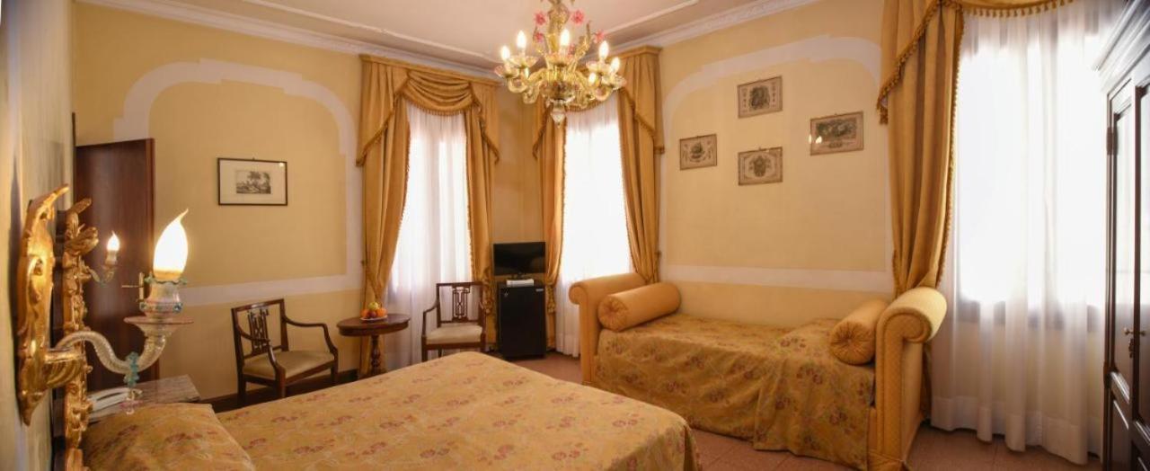 Hotel San Moise Венеция Экстерьер фото