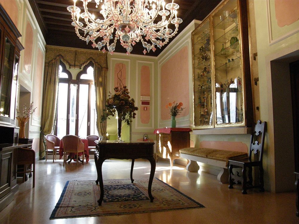 Hotel San Moise Венеция Экстерьер фото