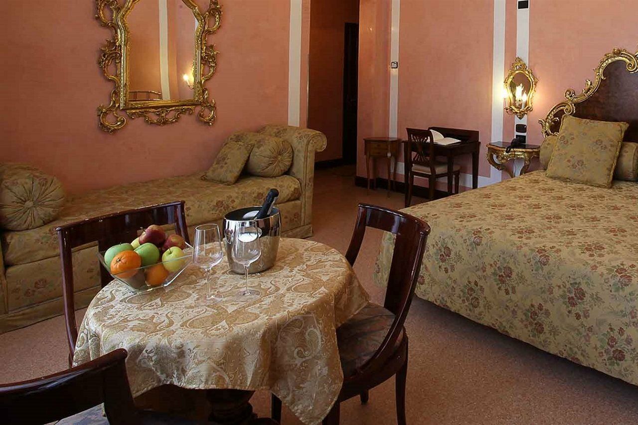 Hotel San Moise Венеция Экстерьер фото