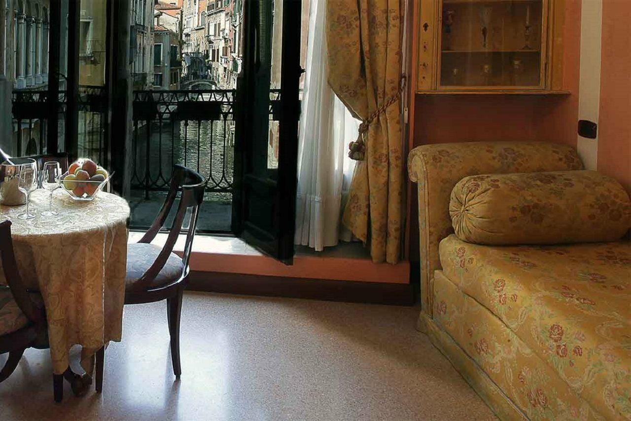 Hotel San Moise Венеция Экстерьер фото